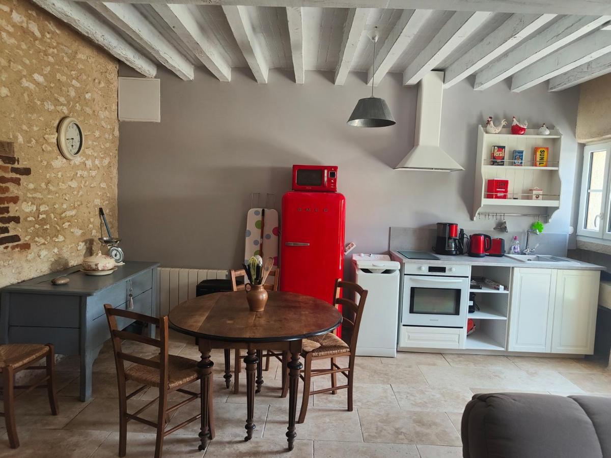 La petite maison dans la forêt Gy-en-Sologne Exterior foto