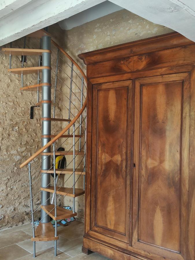 La petite maison dans la forêt Gy-en-Sologne Exterior foto